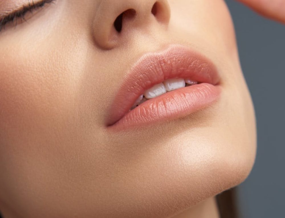 Preenchimento labial conheça o procedimento Coderm